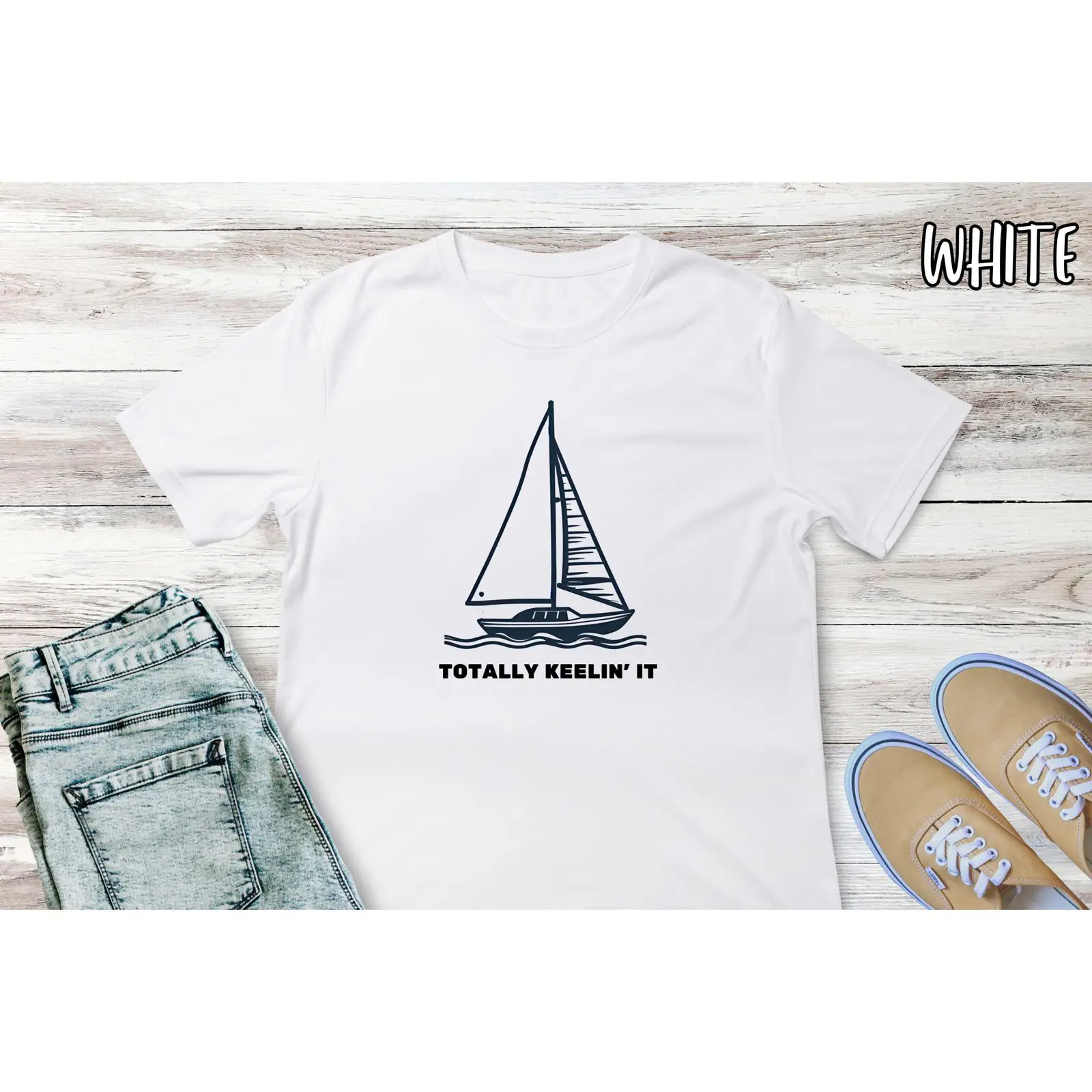 Vintage Fashion Quotes - تي شيرت مرح بتصميم قبطان قارب